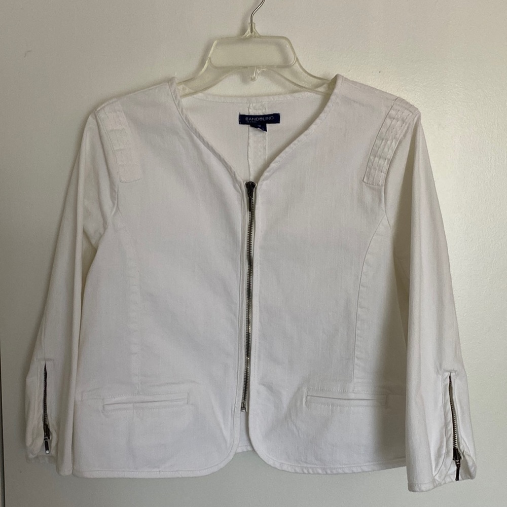 BANDOLINO White Jacket Zipper Front & Zipper Sleeves PM 98% Cotton 2%Spandex